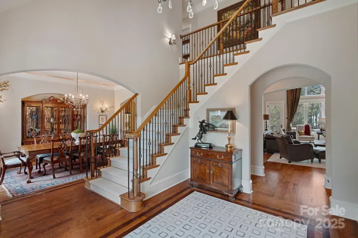 2 Story Foyer