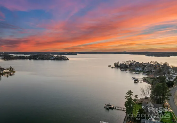 Picturesque lakeside panorama.