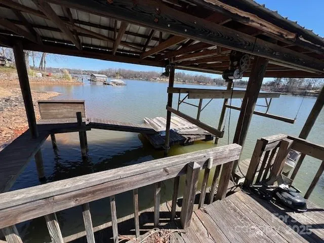 Dock