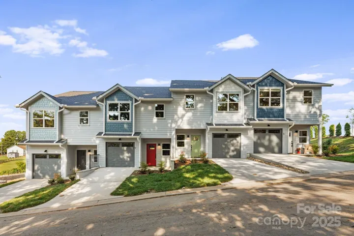 11 Bolton (Dogwood