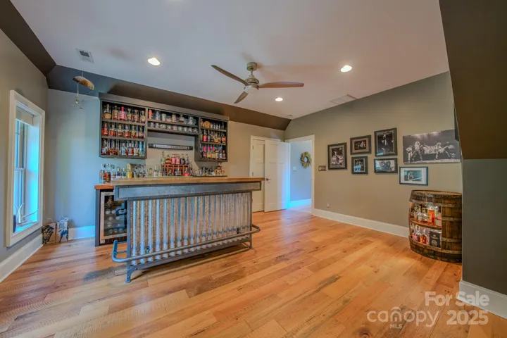 custom bar/lounge in 2022