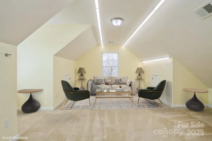 Bonus Virtual Staged