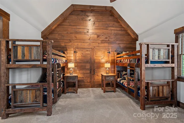 Second Level Bonus Room