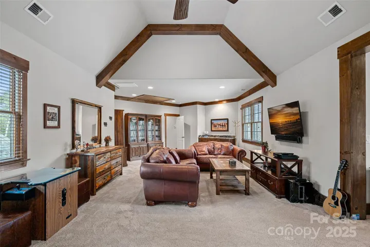 Second Level Bonus Room