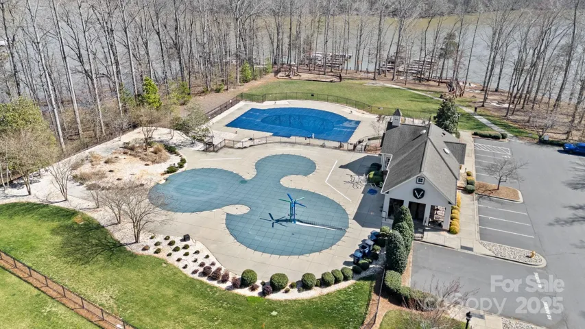 Resort-style amenities