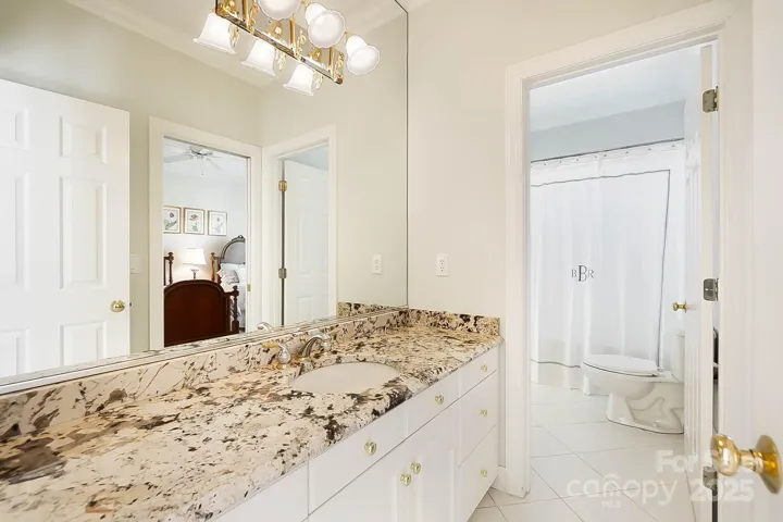 Jack-n-Jill bath