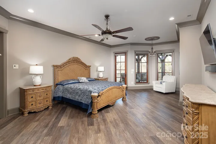 1170