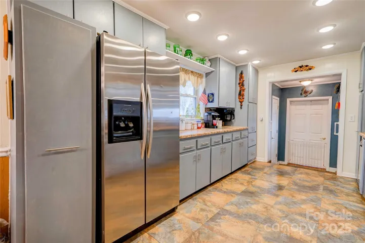 1170