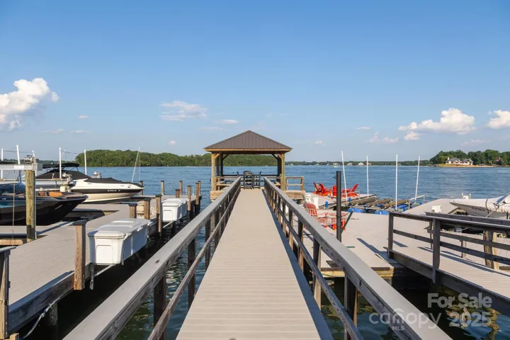Main pier & dock with one deeded boat slip