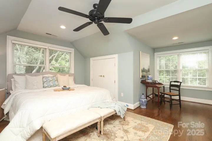 Ensuite bedroom level 2