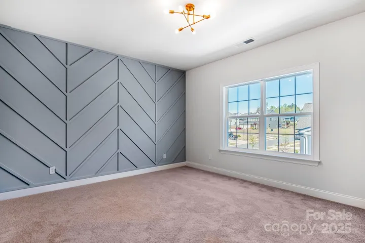 Spacious secondary bedrooms and en-suite baths