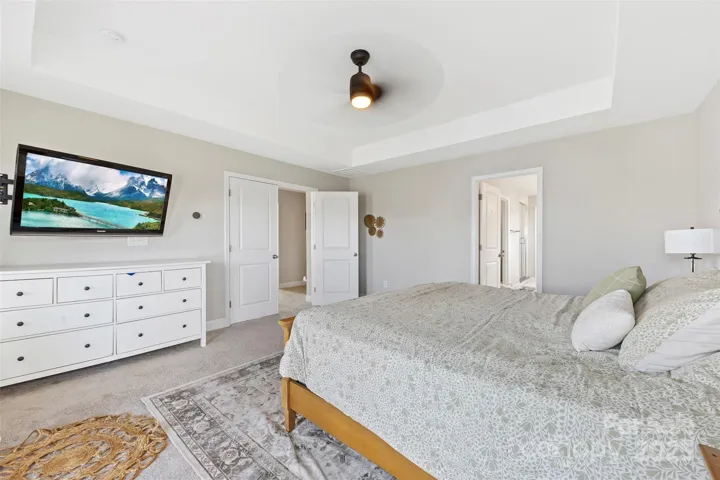 Primary suite