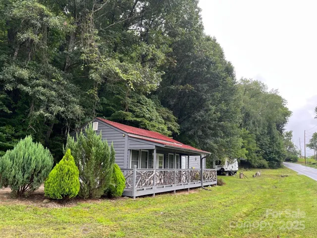 Busy corner location on Cane Creek and Gap Creek Roads.
