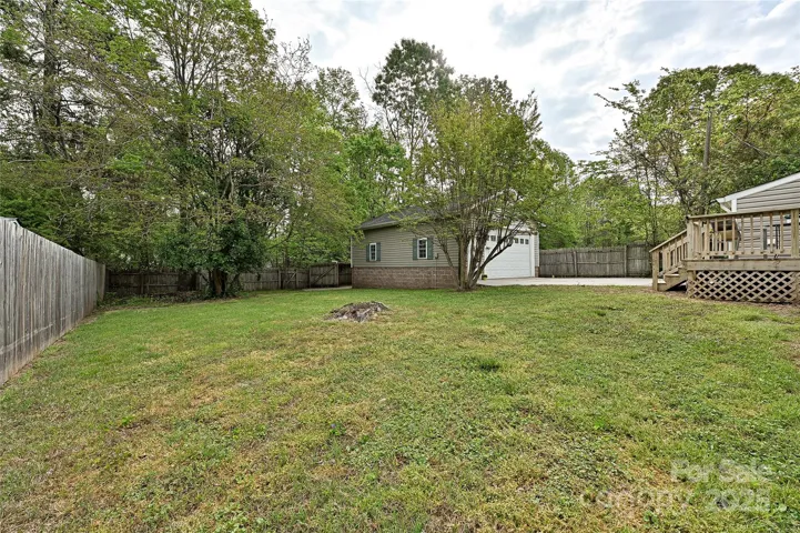 Large, flat yard- fully fenced.