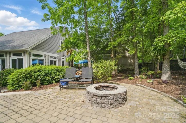 Fire pit