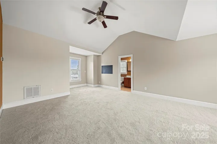 3rd bedroom - 2nd floor