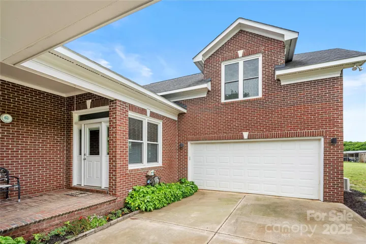 insulated, heated and cooled garage