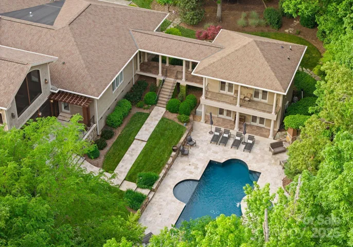 Magnificent backyard entertaining