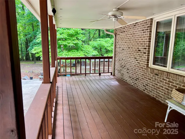 Covered Porch/Deck