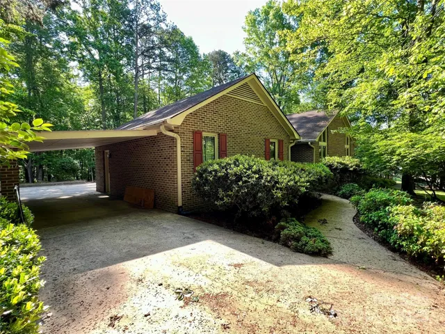 Driveway - Front Walkway