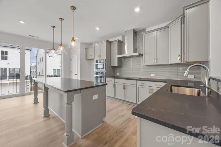 gourmet kitchen