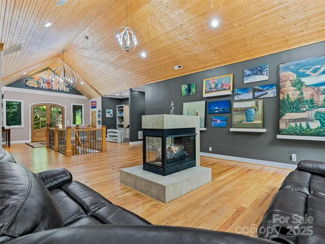 Ample wall space to showcase your art collection