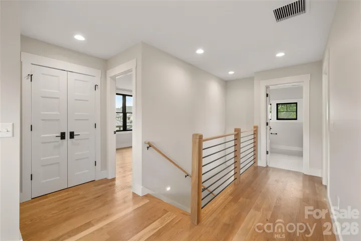 Upper flex space/foyer/closet