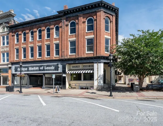 CORNER building City square