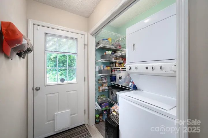Laundry/Pantry
