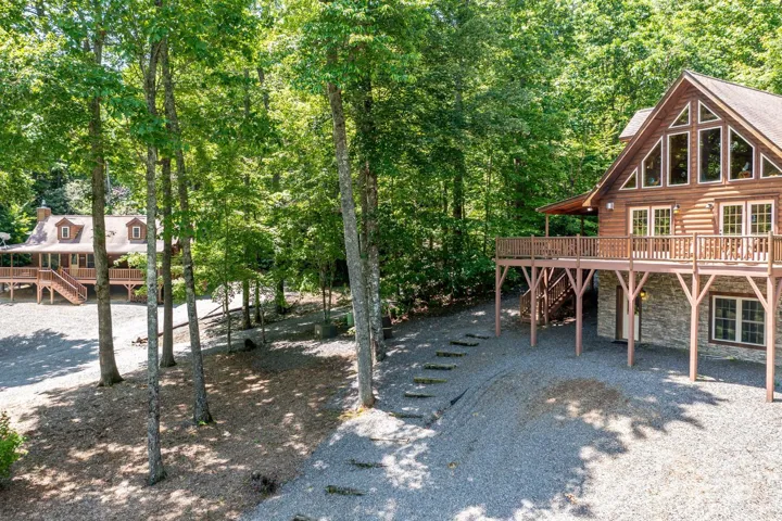 Welcome to 28 and 26 Upper Ridge Road!