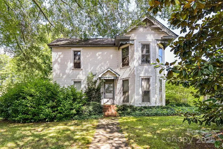 504 Potts St in downtown Davidson