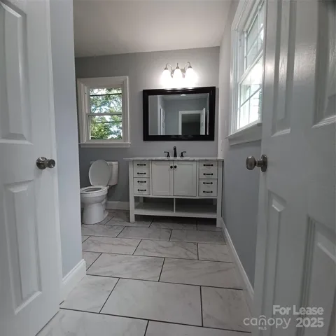 Fully Updated Primary Bath