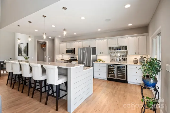 High end kitchen perfect for entertaining.