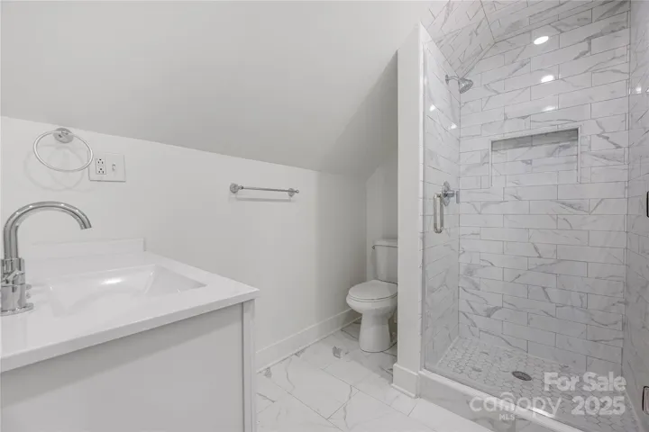 Second Floor Full Bath