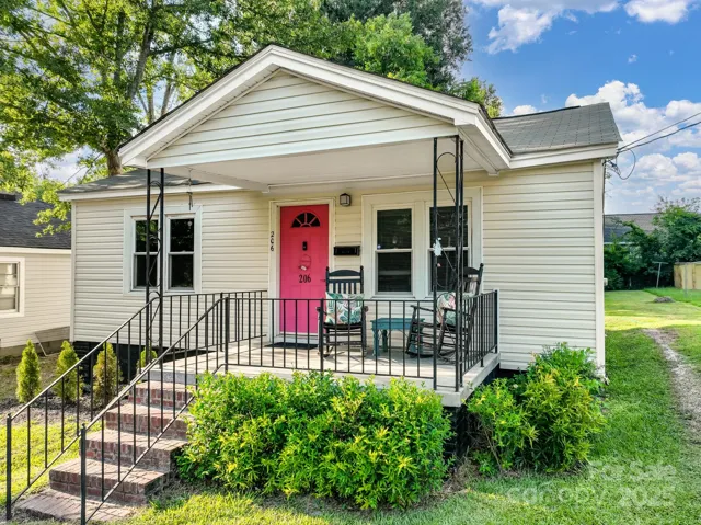 Welcome to 206 Friedheim Road!