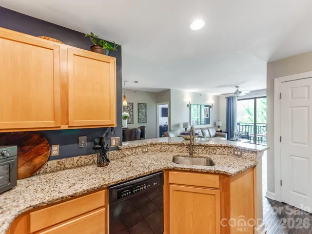 plenty of cabinet space