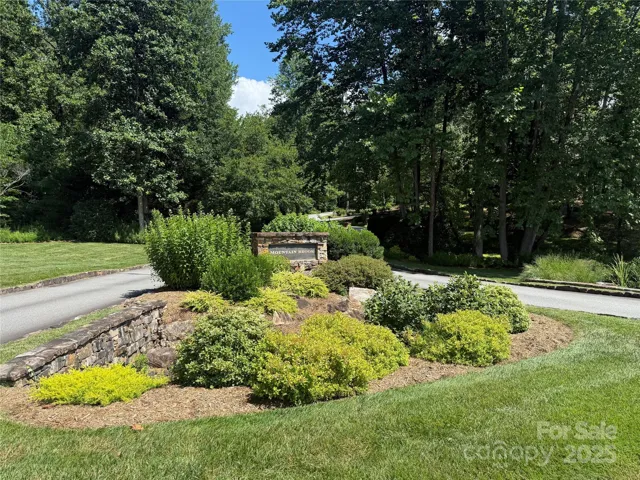 Mountain Brook Entrance