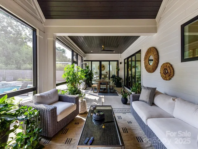 Screened Porch