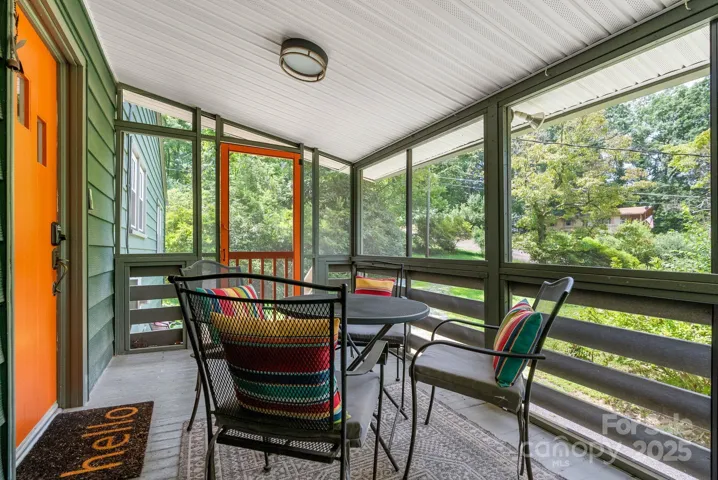 A brand new screened in front porch