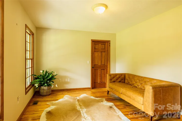 Bonus room, could serve as another bedroom if needed