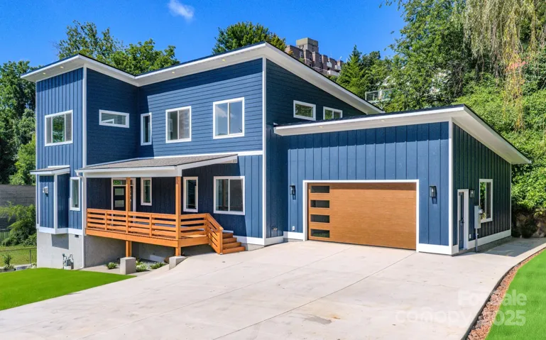 Photo enhanced for grass buyer to participate in landscaping pending purchase date.