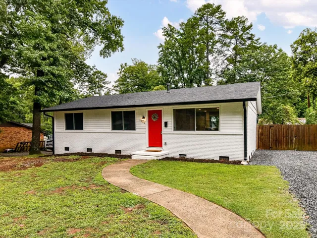 Welcome home to 2508 Carrington Ct!