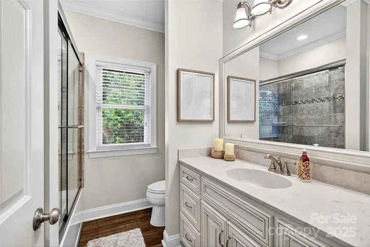 2nd bathroom