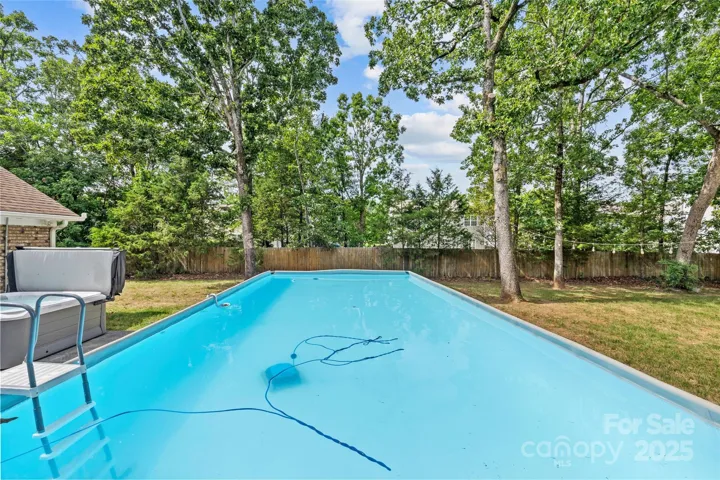 Above ground 4feet pool