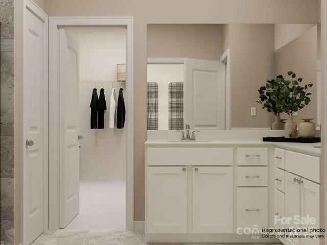Owners Bath