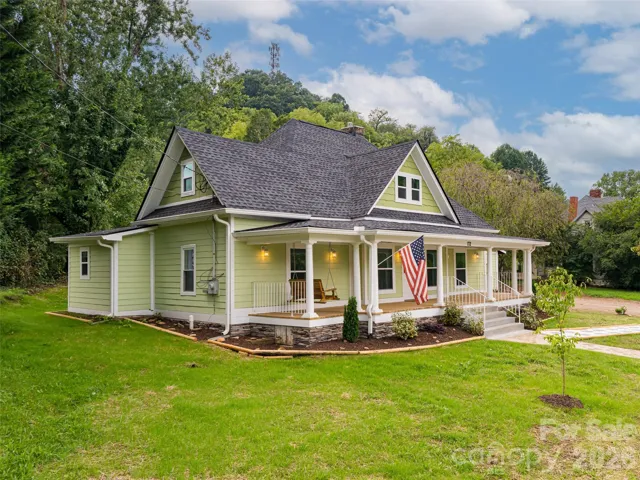 Beautifully updated 1916 Home
