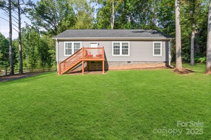 Welcome home to 402 Shiloh Rd!