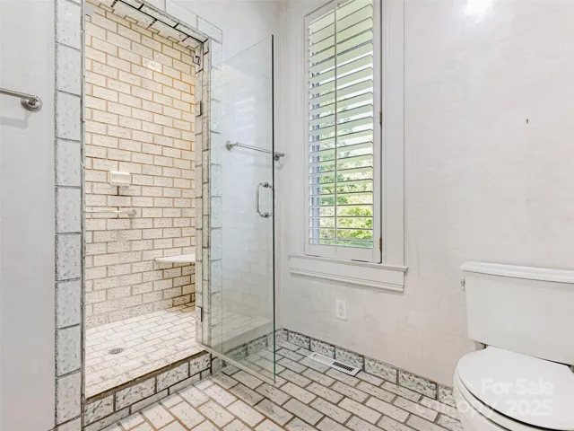 Primary shower