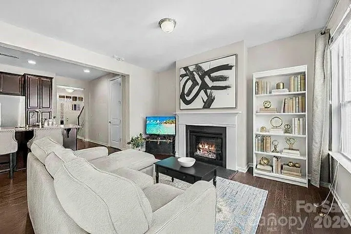 Welcome home! Perfect for entertaining, open concept floorplan. Some accessories have been enhanced by virtual staging.