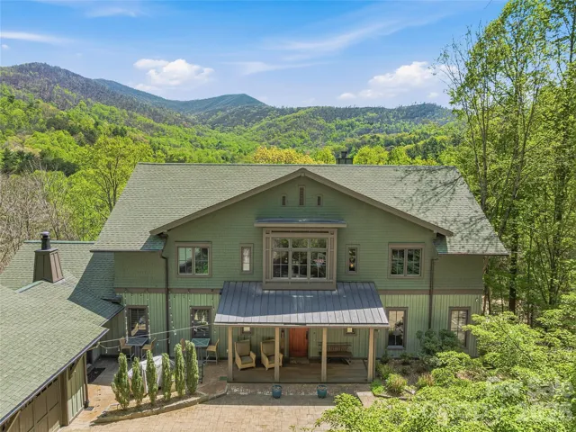 Welcome to 39 Oxbow Crossing in Weaverville,NC